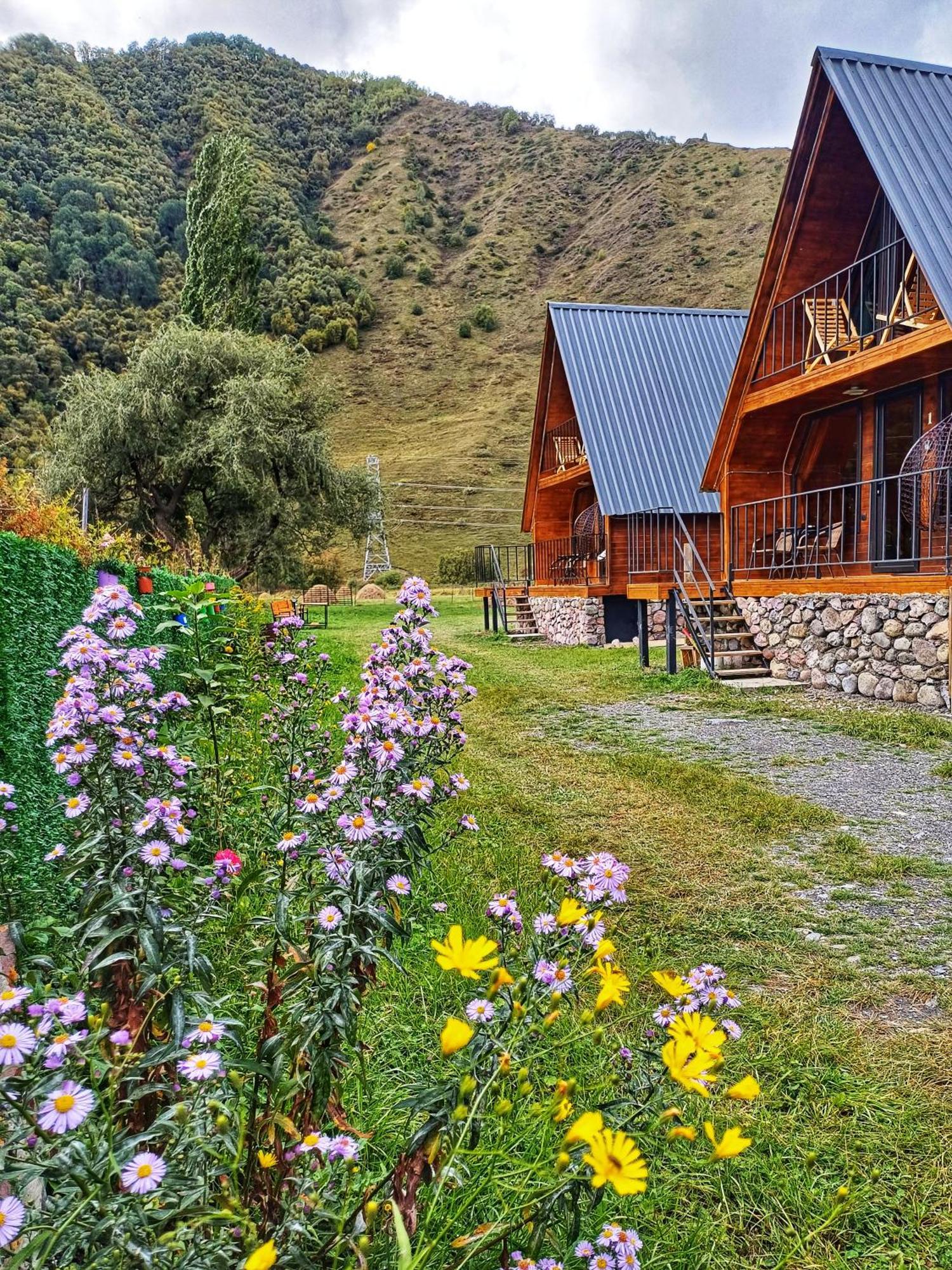 Panorama Cottages In Sno 외부 사진